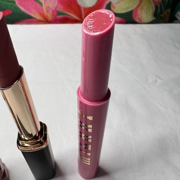 Assorted Lipstick Collection - Picture 7 of 11